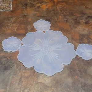 Large flower decoration plus 3 matching coasters
